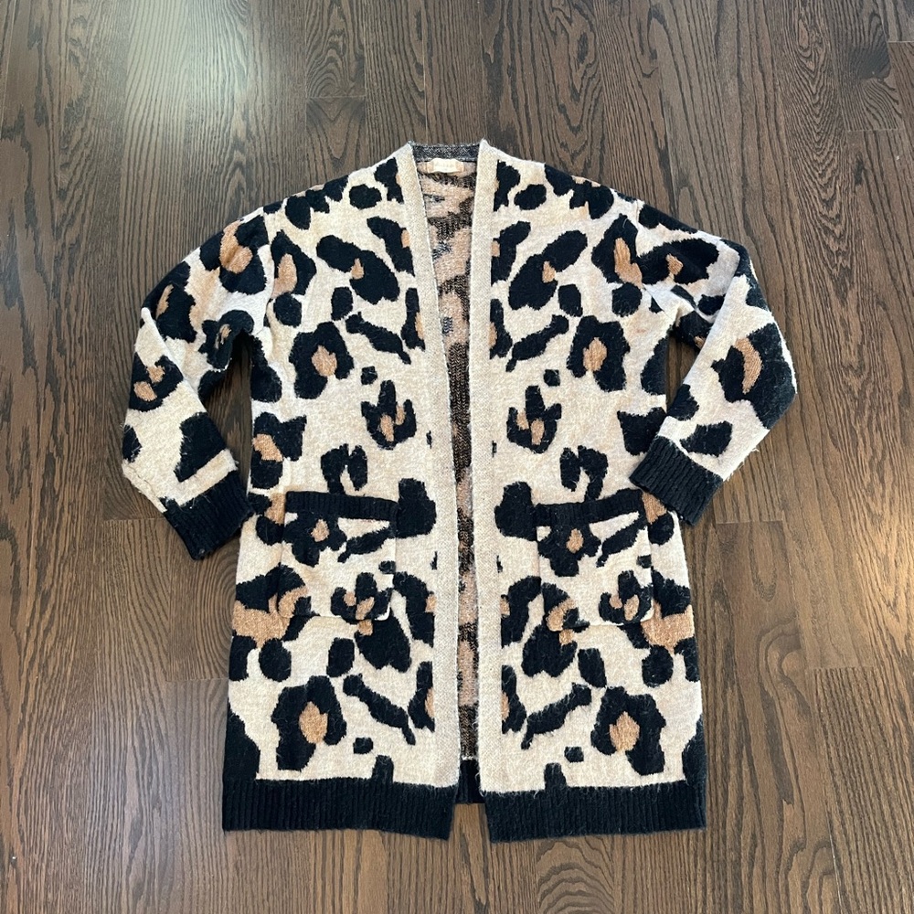 Altar’d State Leopard Print Women's Sweater Cardigan small / medium